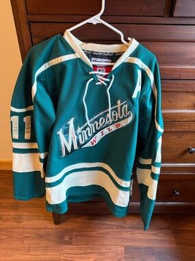 Minnesota wild parise jersey
